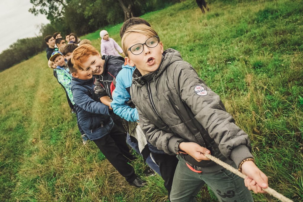 niños jugando 