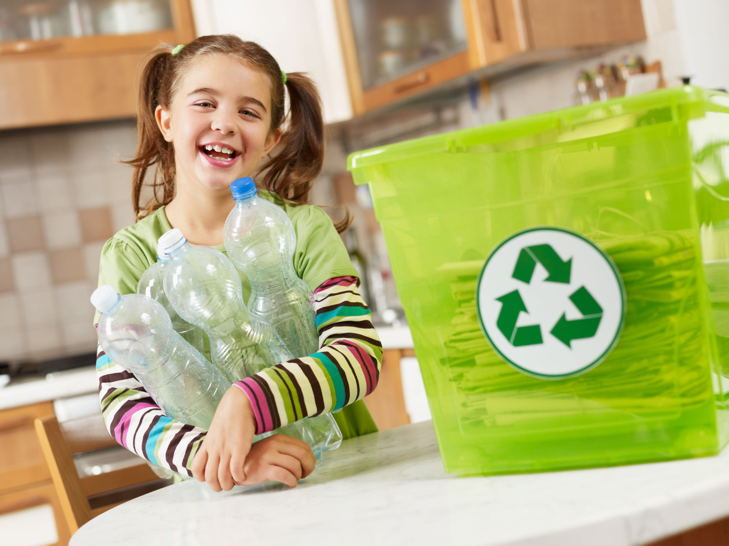 Cómo hacer papel reciclado con los peques - Actividades infantil