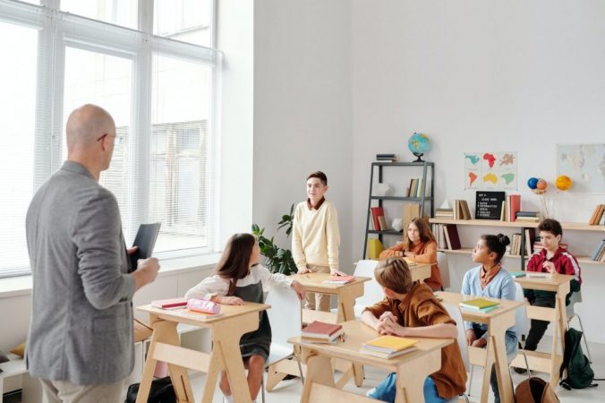 Las 8 mejores frases para luchar contra la violencia en las escuelas