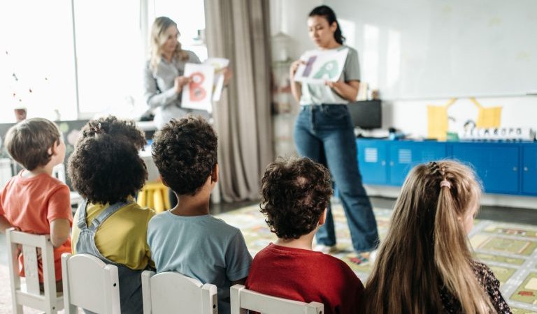 Pensamiento crítico: qué es y por qué fomentar en el aula